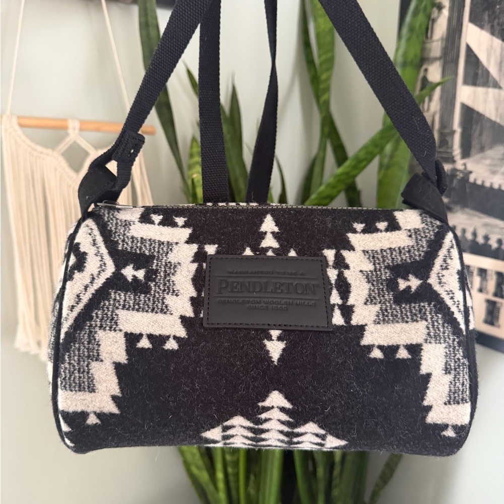 Pendleton Rock Point Travel Kit Wool Crossbody NWT
